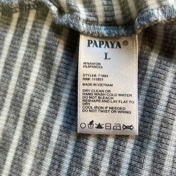 Striped Tank Top - Picture 4 of 5